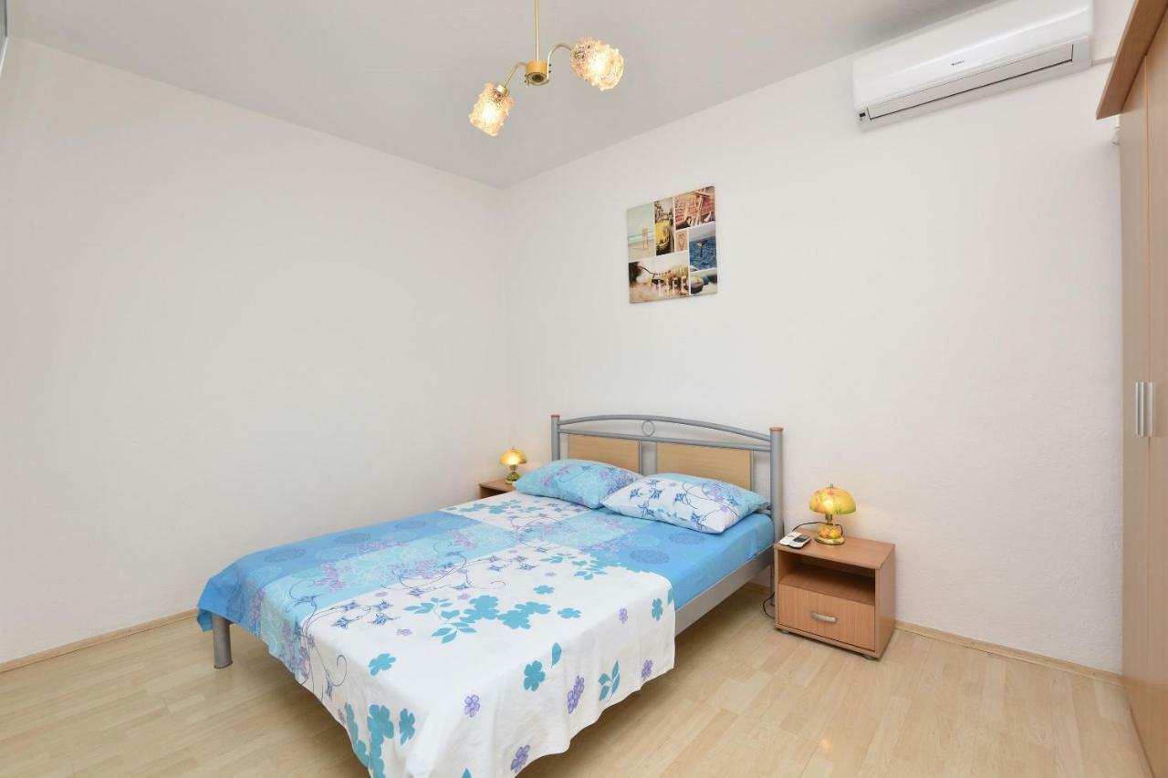 Apartment Dijo I พรีมอชเตน ภายนอก รูปภาพ
