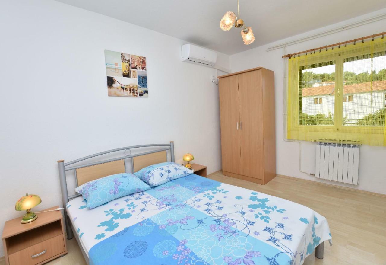 Apartment Dijo I พรีมอชเตน ภายนอก รูปภาพ
