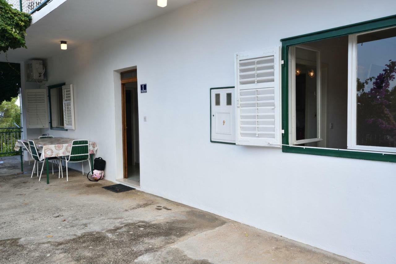 Apartment Dijo I พรีมอชเตน ภายนอก รูปภาพ